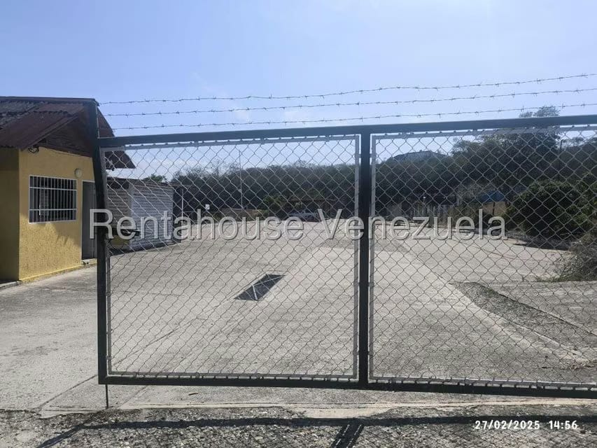 Terreno (Comercial) en Venta en Mara Country, Miranda - 16