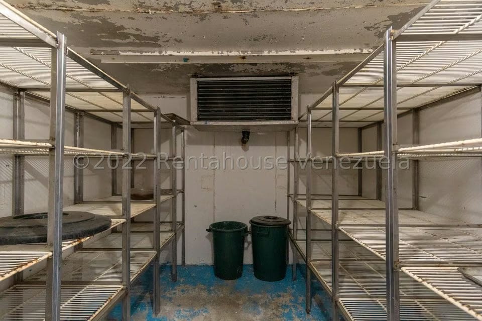 Casa (1 Nivel) en Venta en La Florida, Distrito Metropolitano - 35
