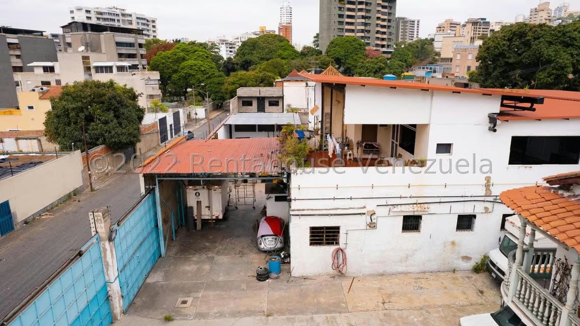 Casa (1 Nivel) en Venta en La Florida, Distrito Metropolitano - 40