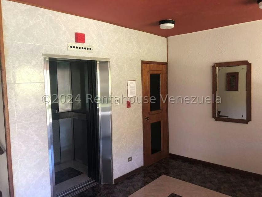Apartamento (1 Nivel) en Venta en Las Salias, Miranda - 28