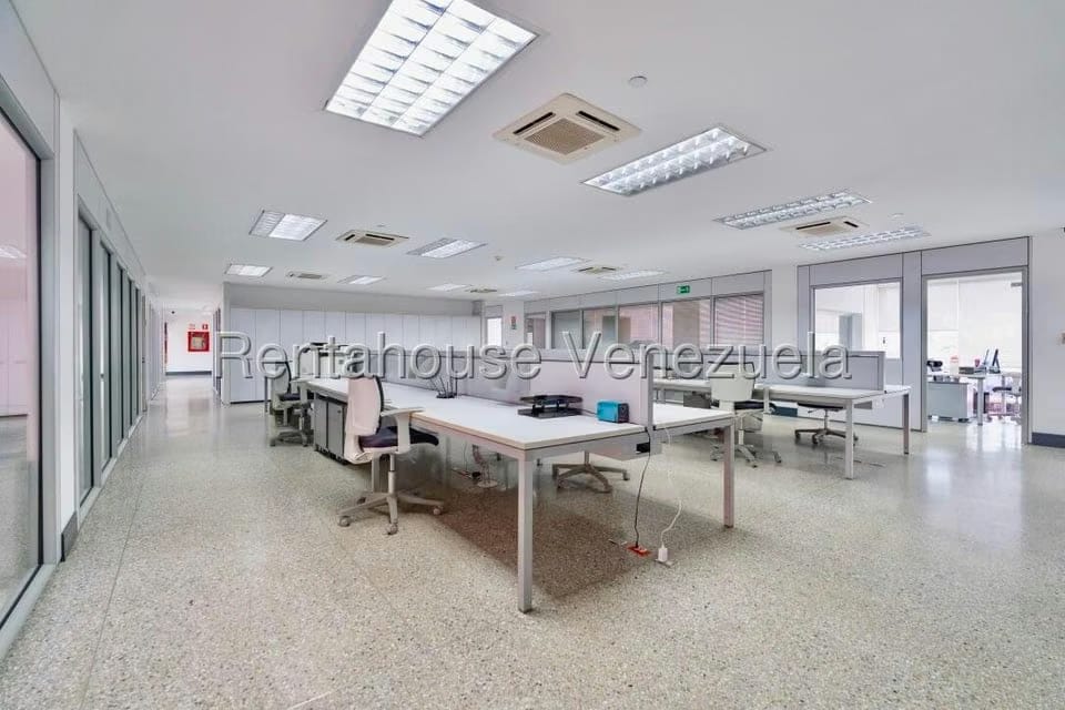 Comercial (Edificio) en Venta en Los Ruices, Distrito Metropolitano - 13