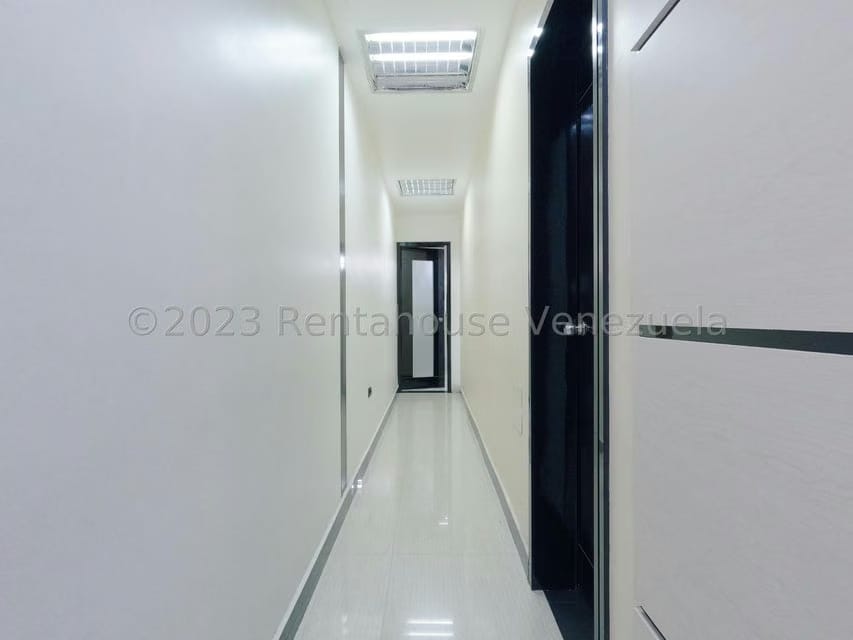Comercial (Local Comercial) en Alquiler en Centro, Lara - 11