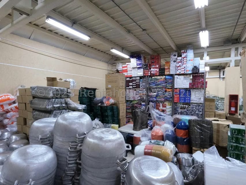 Comercial (Local Comercial) en Alquiler en Centro, Lara - 27