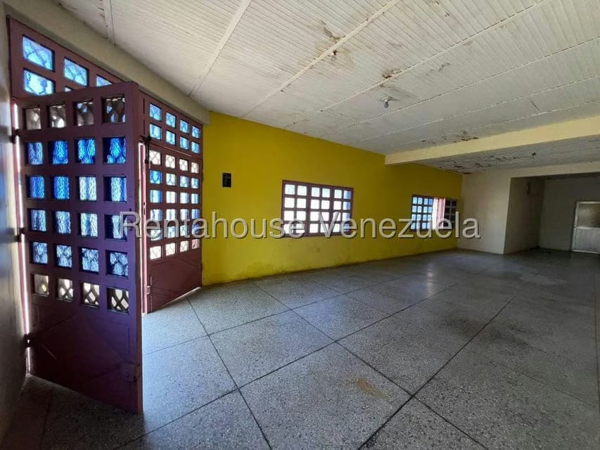 Comercial (Local Comercial) en Venta en Sector Chimpire, Falcon - 5