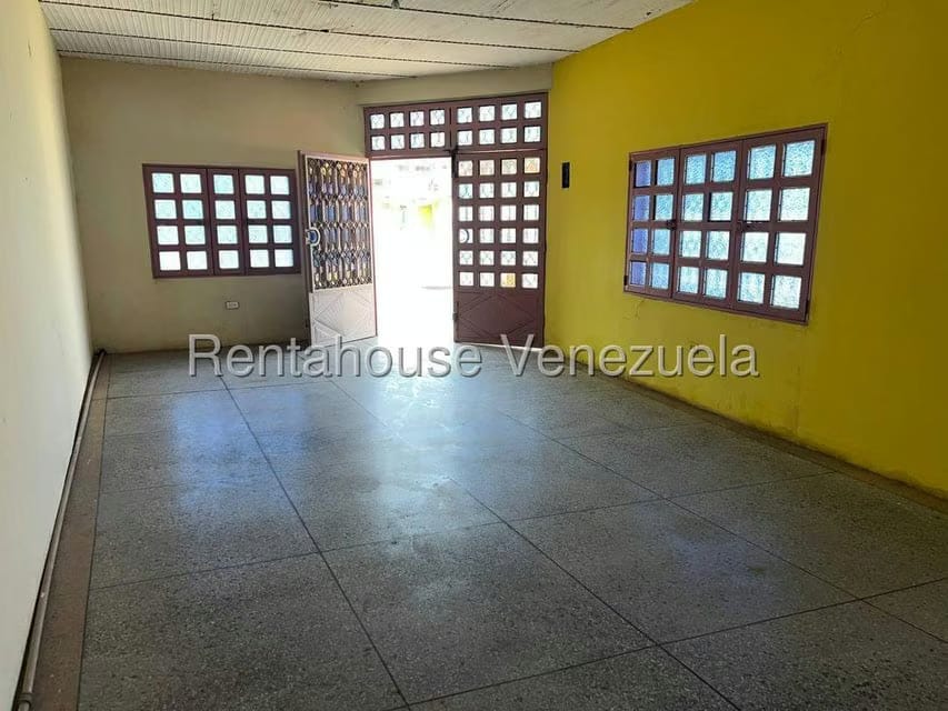 Comercial (Local Comercial) en Venta en Sector Chimpire, Falcon - 8