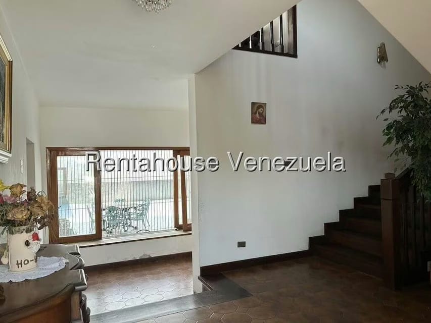 Casa (Duplex) en Venta en Santa Paula, Distrito Metropolitano - 12
