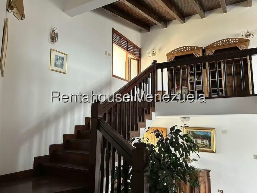 Casa (Duplex) en Venta en Santa Paula, Distrito Metropolitano - 13
