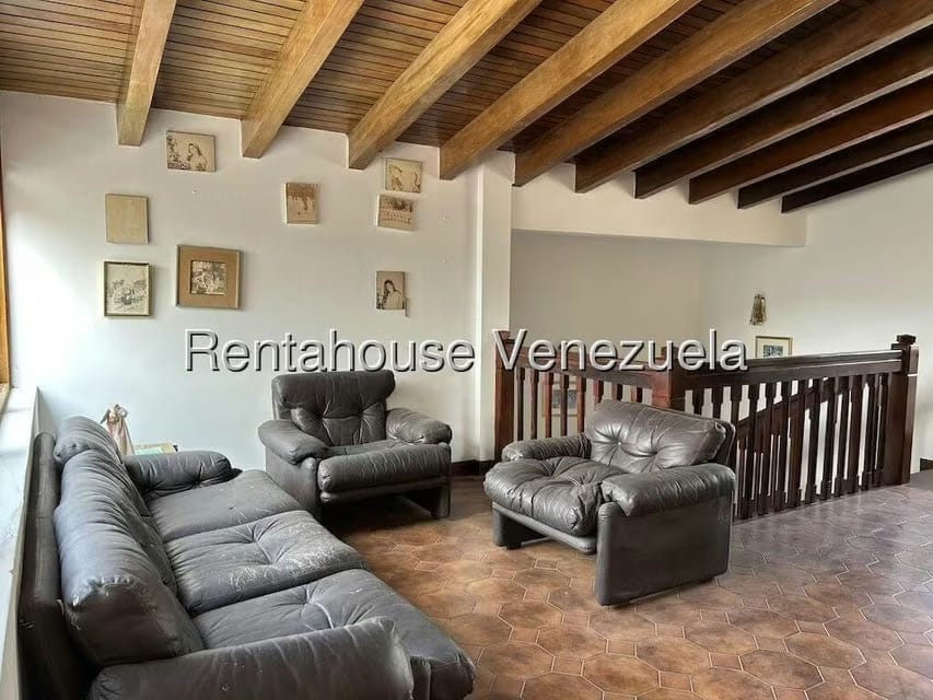 Casa (Duplex) en Venta en Santa Paula, Distrito Metropolitano - 14