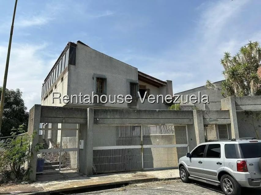 Casa (Duplex) en Venta en Santa Paula, Distrito Metropolitano - 3