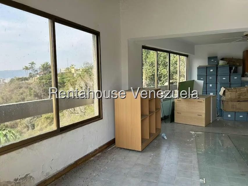 Casa (Duplex) en Venta en Santa Paula, Distrito Metropolitano - 33