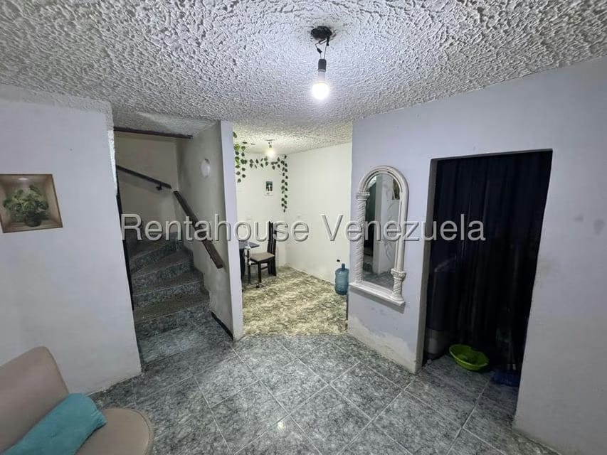 Townhouse (1 Nivel) en Venta en El Castillejo, Miranda - 15