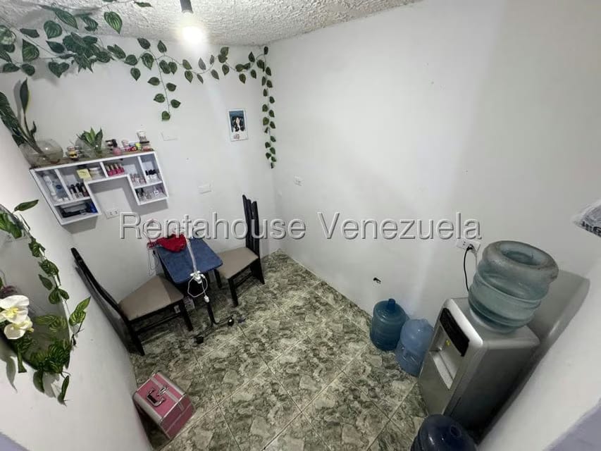 Townhouse (1 Nivel) en Venta en El Castillejo, Miranda - 16