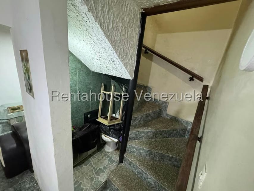 Townhouse (1 Nivel) en Venta en El Castillejo, Miranda - 18