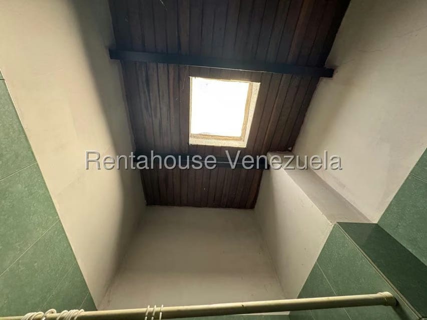 Townhouse (1 Nivel) en Venta en El Castillejo, Miranda - 27