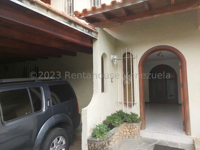 Casa (Duplex) en Alquiler en La Trinidad, Distrito Metropolitano - 2