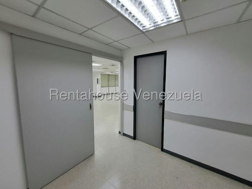 Comercial (Oficina) en Alquiler en Los Ruices, Distrito Metropolitano - 12