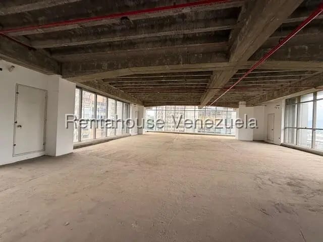 Comercial (Oficina) en Alquiler en Santa Paula, Distrito Metropolitano - 5