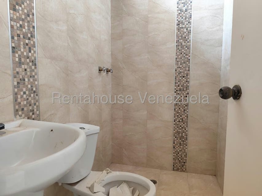 Townhouse (Duplex) en Venta en Maneiro, Nueva Esparta - 17