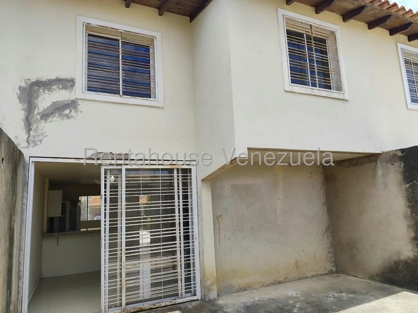 Townhouse (Duplex) en Venta en Maneiro, Nueva Esparta - 4