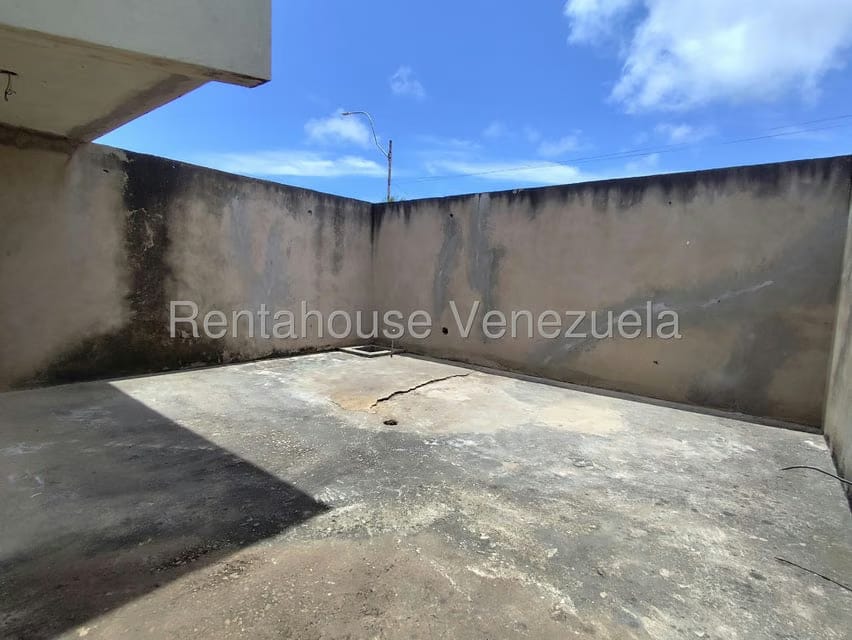 Townhouse (Duplex) en Venta en Maneiro, Nueva Esparta - 10