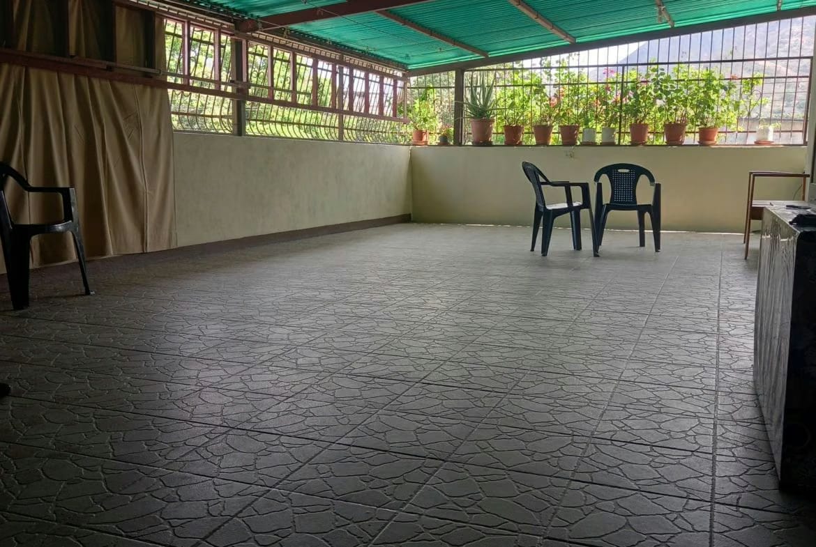 Venta Casa de 3 niveles en San juan de los morros - 3