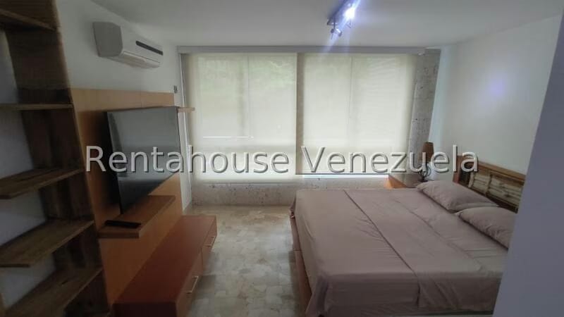 Apartamento (1 Nivel) en Alquiler en Escampadero, Distrito Metropolitano - 27