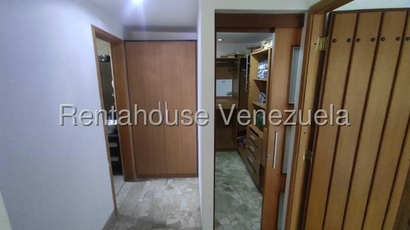 Apartamento (1 Nivel) en Alquiler en Escampadero, Distrito Metropolitano - 29