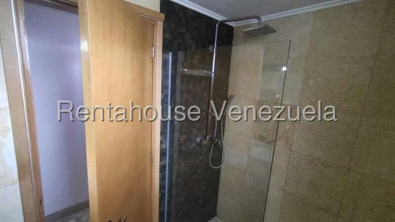 Apartamento (1 Nivel) en Alquiler en Escampadero, Distrito Metropolitano - 34