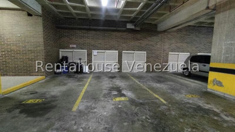 Apartamento (1 Nivel) en Alquiler en Escampadero, Distrito Metropolitano - 38
