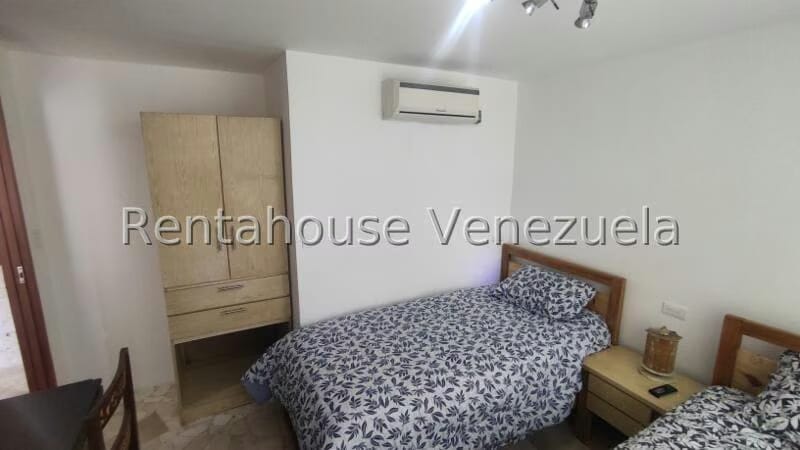 Apartamento (1 Nivel) en Alquiler en Escampadero, Distrito Metropolitano - 10