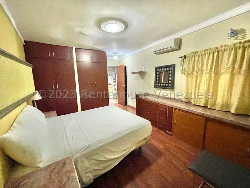 Casa (Multipes Niveles) en Venta en La Trinidad, Distrito Metropolitano - 11
