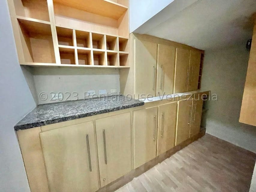 Casa (Multipes Niveles) en Venta en La Trinidad, Distrito Metropolitano - 16