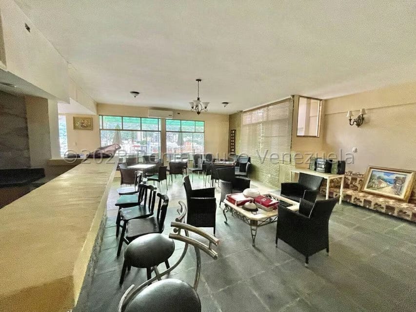 Casa (Multipes Niveles) en Venta en La Trinidad, Distrito Metropolitano - 31