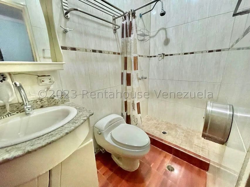 Casa (Multipes Niveles) en Venta en La Trinidad, Distrito Metropolitano - 42