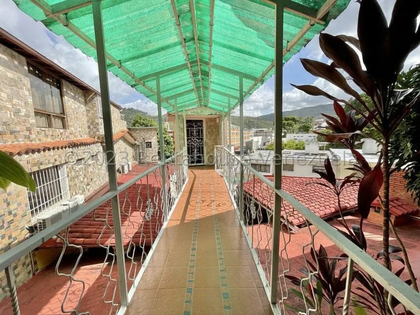 Casa (Multipes Niveles) en Venta en La Trinidad, Distrito Metropolitano - 61