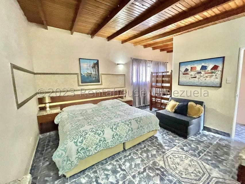 Casa (Multipes Niveles) en Venta en La Trinidad, Distrito Metropolitano - 74