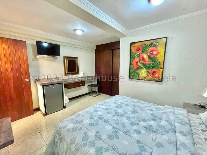 Casa (Multipes Niveles) en Venta en La Trinidad, Distrito Metropolitano - 77