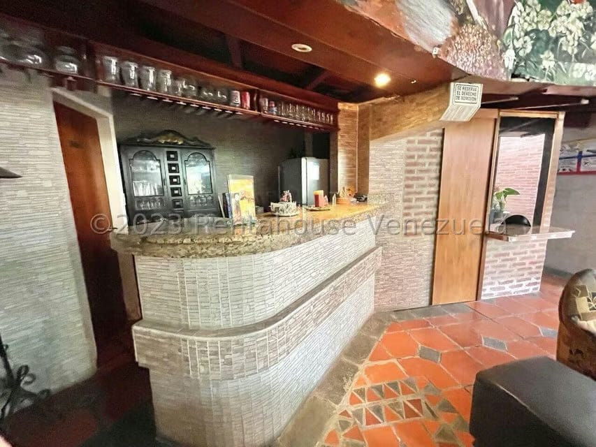 Casa (Multipes Niveles) en Venta en La Trinidad, Distrito Metropolitano - 85