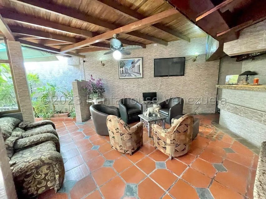 Casa (Multipes Niveles) en Venta en La Trinidad, Distrito Metropolitano - 87