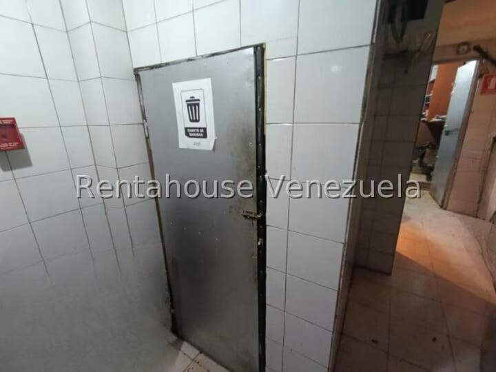 Comercial (Local Comercial) en Venta en Parroquia Santa Teresa, Distrito Metropolitano - 6