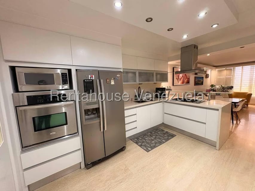 Apartamento (1 Nivel) en Alquiler en Colinas de La Tahona, Distrito Metropolitano - 6