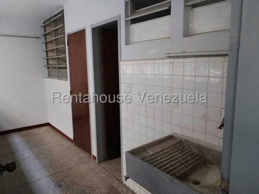 Comercial (Oficina) en Alquiler en Centro, Carabobo - 10