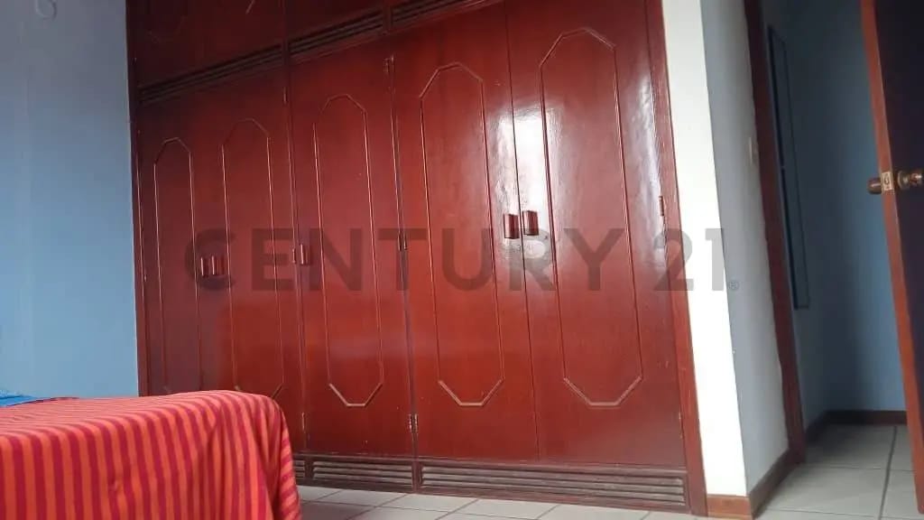 Terreno con tres casas en Antolin del Campo - 19