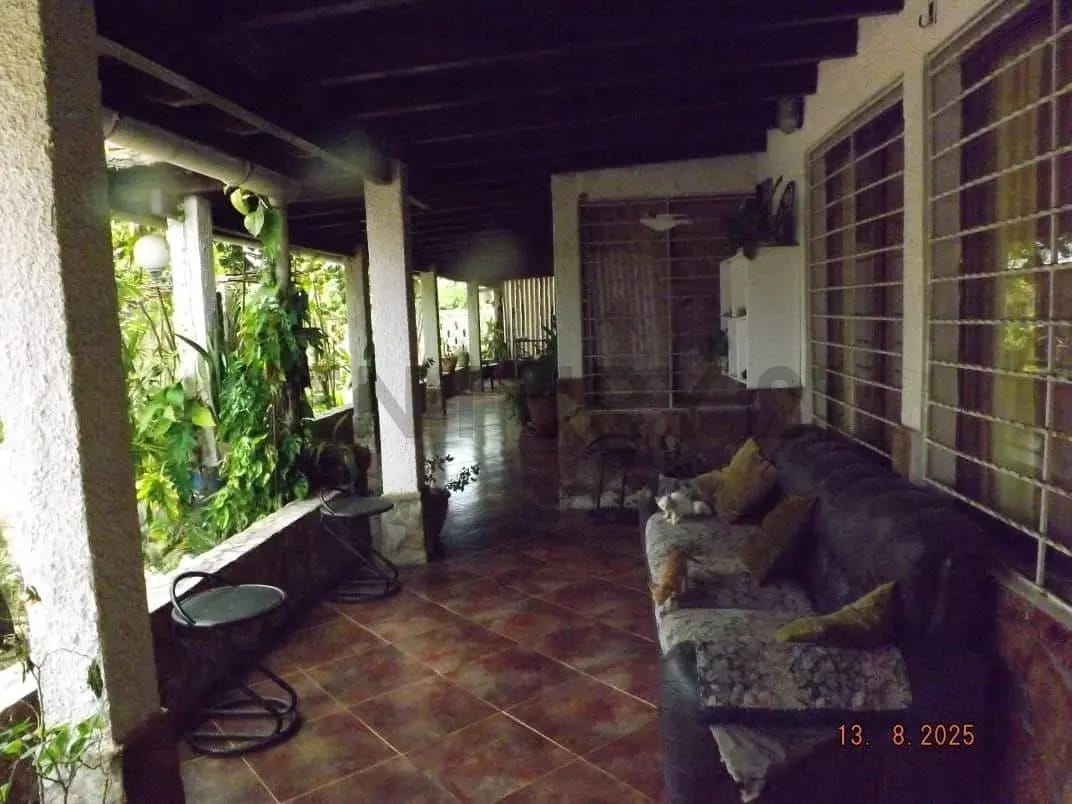 Terreno con tres casas en Antolin del Campo - 7