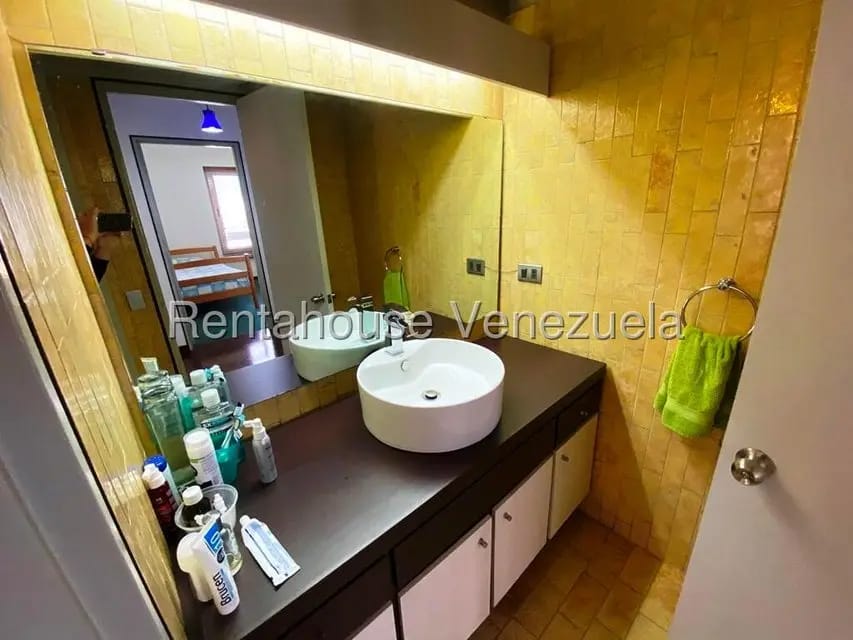 Apartamento (1 Nivel) en Venta en Colinas de Bello Monte, Distrito Metropolitano - 31