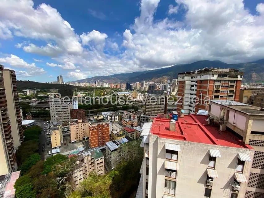 Apartamento (1 Nivel) en Venta en Colinas de Bello Monte, Distrito Metropolitano - 34