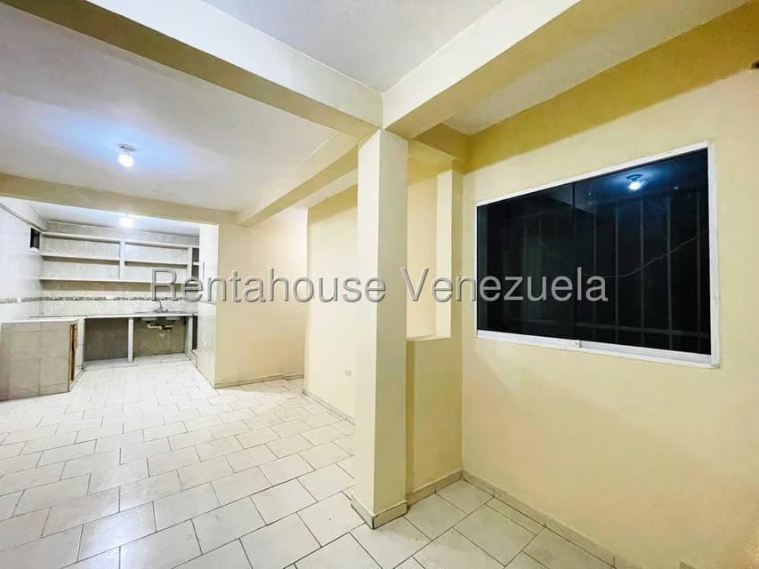 Apartamento (1 Nivel) en Alquiler en La Coromoto, Aragua - 3