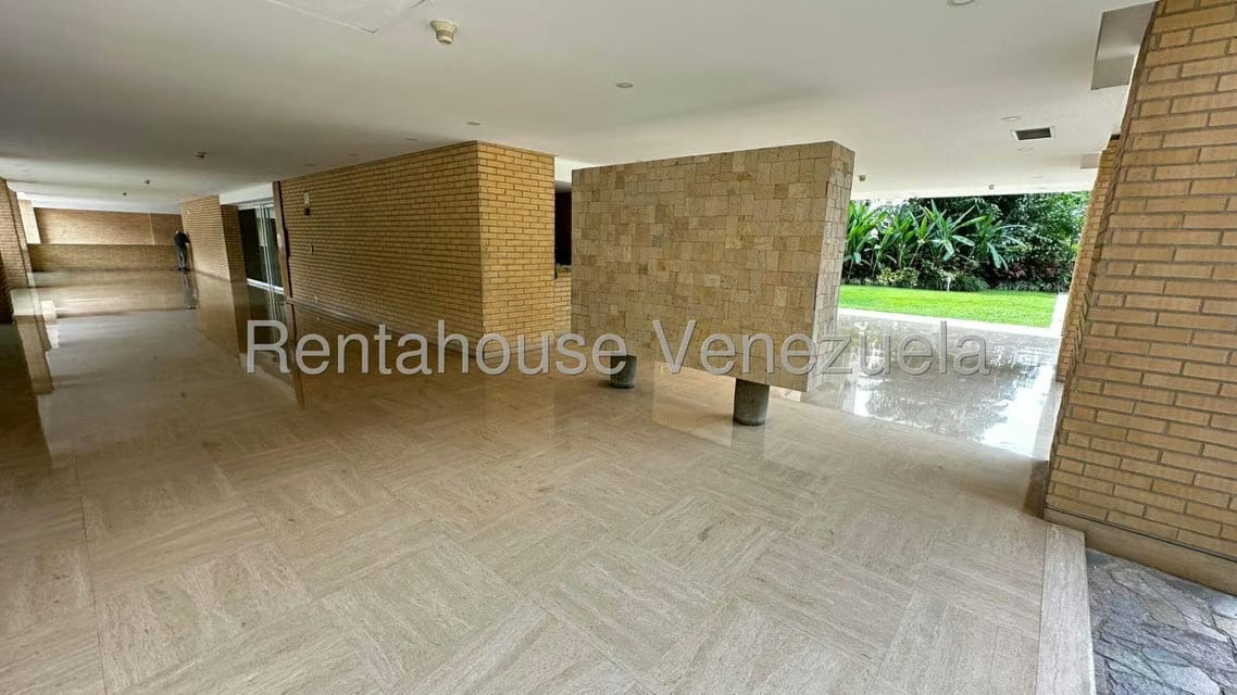 Apartamento (1 Nivel) en Alquiler en Campo Alegre, Distrito Metropolitano - 21