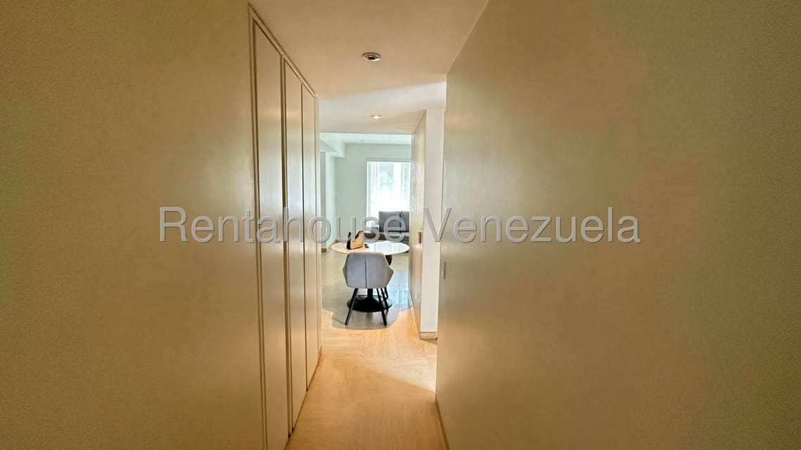 Apartamento (1 Nivel) en Alquiler en Campo Alegre, Distrito Metropolitano - 9