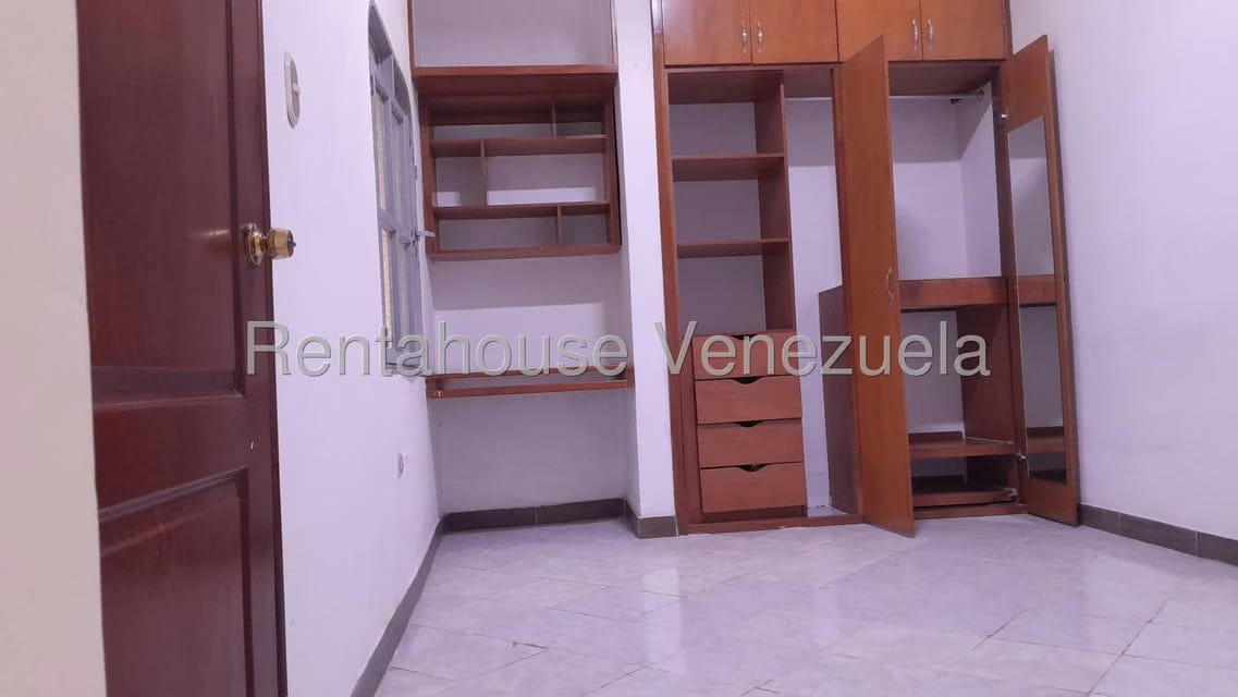 Comercial (Oficina) en Alquiler en Centro, Lara - 11